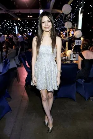Miranda Cosgrove OnlyFans Leaked Free Thumbnail Picture - #xHBSrmHasV