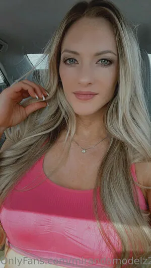 Mirandamodelz2 OnlyFans Leaked Free Thumbnail Picture - #05lD3SIlJx
