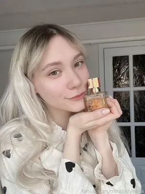Miraonlymira OnlyFans Leaked Free Thumbnail Picture - #7YgeTurBGU