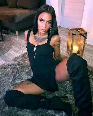 Miri Brook OnlyFans Leaked Free Thumbnail Picture - #FHE5noFAB0