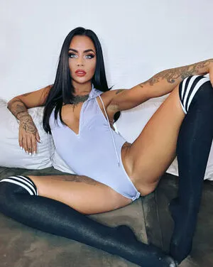 Miri Brook OnlyFans Leaked Free Thumbnail Picture - #sxZX7qTnEp