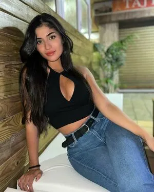 Miriam OnlyFans Leaked Free Thumbnail Picture - #traryeayvo