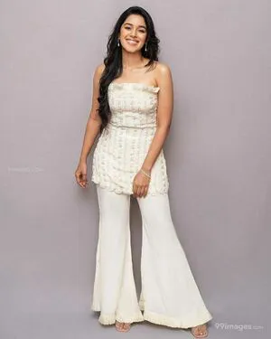 Mirnalini Ravi OnlyFans Leaked Free Thumbnail Picture - #lcfdix5Ytd