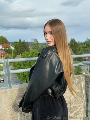 Mirraglowvip OnlyFans Leaked Free Thumbnail Picture - #te2PrdEIY2