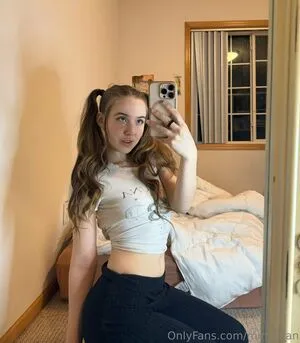 Mirrajean OnlyFans Leaked Free Thumbnail Picture - #1AWIVULafL