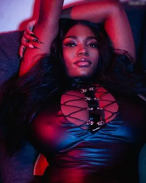 Mirriam Amber OnlyFans Leaked Free Thumbnail Picture - #TRX58am3Oz