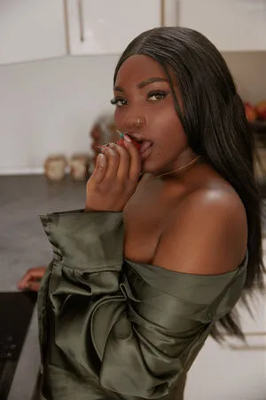 Mirriam Amber OnlyFans Leaked Free Thumbnail Picture - #l3E65fTYWs