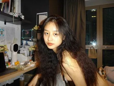 Mirrorcomb OnlyFans Leaked Free Thumbnail Picture - #Lwr6GC5Tg3