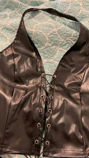 Misbehaving Kitty OnlyFans Leaked Free Thumbnail Picture - #8YuaWuyKza