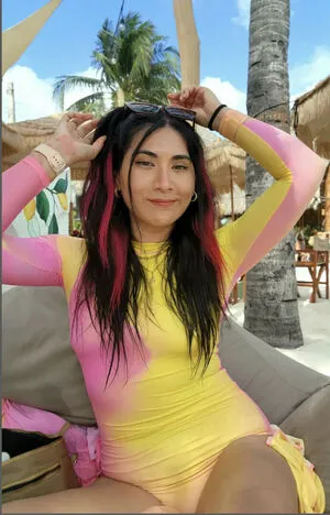 Misias Pero Viajeras OnlyFans Leaked Free Thumbnail Picture - #8AhKqNUbBo