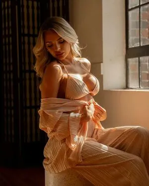 Miss Alexandriaa OnlyFans Leaked Free Thumbnail Picture - #AOKsmbpjac