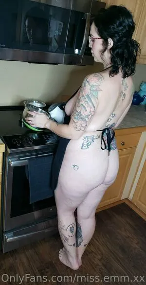 Miss Emm Xoxo OnlyFans Leaked Free Thumbnail Picture - #4hpfEi2FbQ