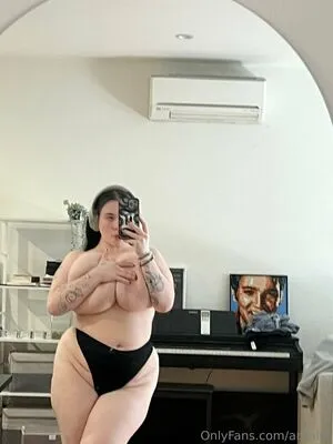Miss Faith OnlyFans Leaked Free Thumbnail Picture - #LyxUDoEZev