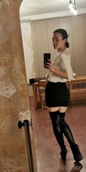 Miss Flora Femdom OnlyFans Leaked Free Thumbnail Picture - #MeQRN5VD2M