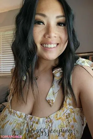 Miss Jee Yung OnlyFans Leaked Free Thumbnail Picture - #DCEUthgNkn