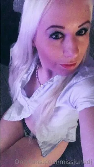 Miss June OnlyFans Leaked Free Thumbnail Picture - #MW9MiGHbGC