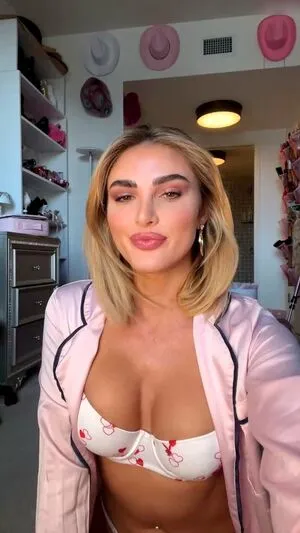 Miss Kenzie Anne OnlyFans Leaked Free Thumbnail Picture - #Aw8IeumVMi