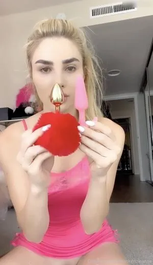 Miss Kenzie Anne OnlyFans Leaked Free Thumbnail Picture - #aclkUzc4Og