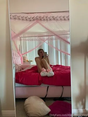 Miss Kenzie Anne OnlyFans Leaked Free Thumbnail Picture - #oAKIGEdFBE