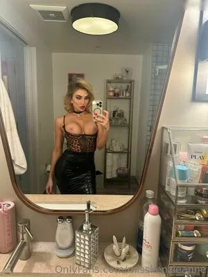 Miss Kenzie Anne OnlyFans Leaked Free Thumbnail Picture - #zKutIiSQmy