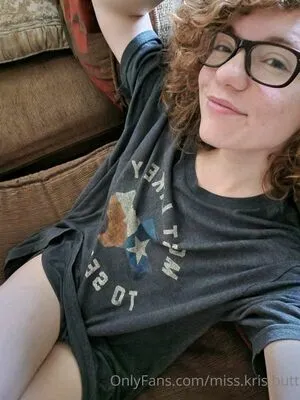 Miss Kris Butt OnlyFans Leaked Free Thumbnail Picture - #9lrbqaZGA4