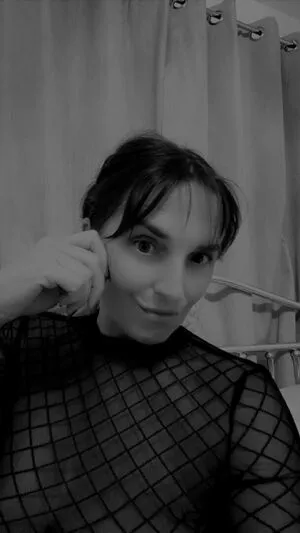 Miss L Xxx OnlyFans Leaked Free Thumbnail Picture - #jZ6oEdJ0za