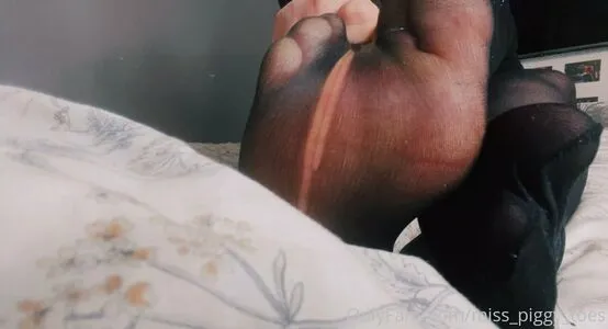 Miss Piggy Toes OnlyFans Leaked Free Thumbnail Picture - #2DUM8l7vRz