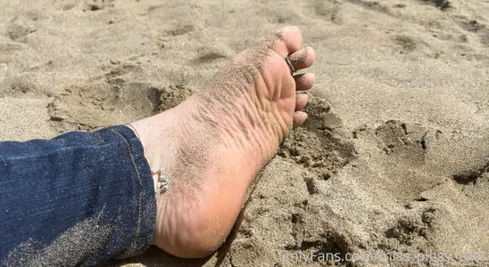 Miss Piggy Toes OnlyFans Leaked Free Thumbnail Picture - #MVt9xqGLTX
