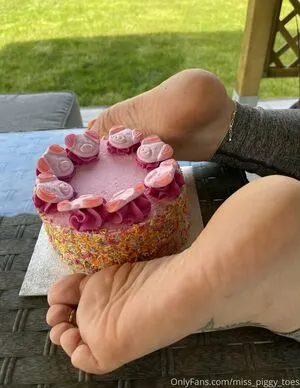 Miss Piggy Toes OnlyFans Leaked Free Thumbnail Picture - #hLCPdF6um6