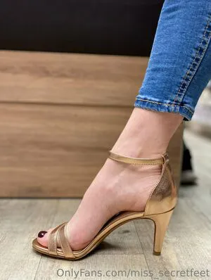 Miss Secretfeet OnlyFans Leaked Free Thumbnail Picture - #ePpnuqqUSg