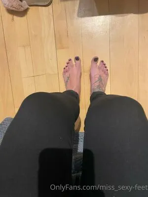 Miss Sexy Feet OnlyFans Leaked Free Thumbnail Picture - #4laPQj5x1O