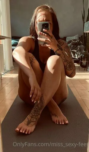 Miss Sexy Feet OnlyFans Leaked Free Thumbnail Picture - #9MXaBjpY1z