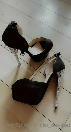 Miss Sexy Feet OnlyFans Leaked Free Thumbnail Picture - #WfBexw0ovM