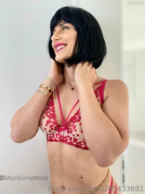 Miss Sunny Mood OnlyFans Leaked Free Thumbnail Picture - #3QkWoSUDHM