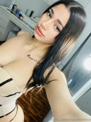 Miss Veronica OnlyFans Leaked Free Thumbnail Picture - #CcpgHwcyG9