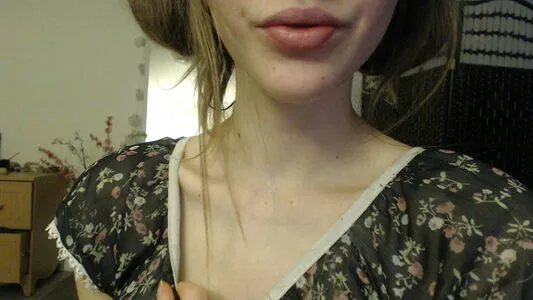 MissAlice OnlyFans Leaked Free Thumbnail Picture - #OSipmH5Js9