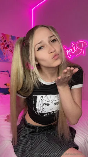 Missblondebunny OnlyFans Leaked Free Thumbnail Picture - #doBvQEUbv0