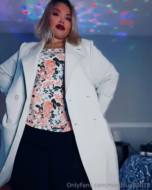 Missblue30013 OnlyFans Leaked Free Thumbnail Picture - #yv4p4LiBZ6