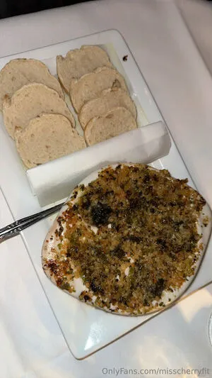 Misscherryfit OnlyFans Leaked Free Thumbnail Picture - #4xSoACUbH2