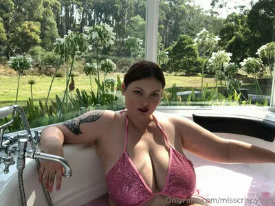 Misscrispyfree OnlyFans Leaked Free Thumbnail Picture - #wnCMfnl2dg