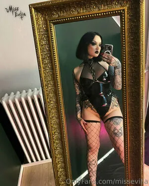 Missevilia OnlyFans Leaked Free Thumbnail Picture - #2zJN5ZJFA8