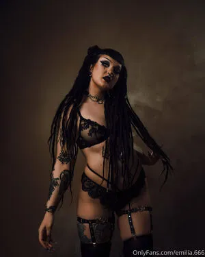 Missevilia OnlyFans Leaked Free Thumbnail Picture - #dlev9tShGj