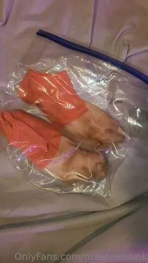 Missfeetstink OnlyFans Leaked Free Thumbnail Picture - #TsdgekCKTP