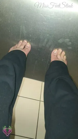 Missfeetstink OnlyFans Leaked Free Thumbnail Picture - #kBm5xTVGjx