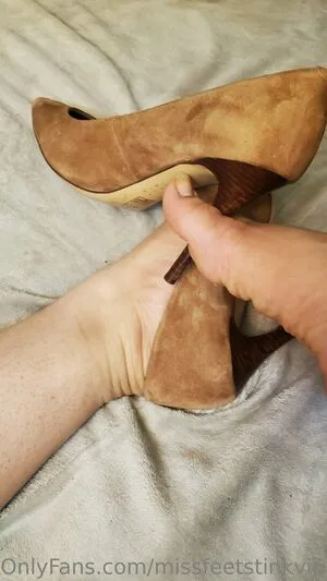 Missfeetstinkvip OnlyFans Leaked Free Thumbnail Picture - #3FSImyv8Xt