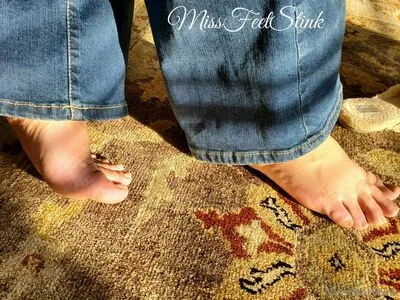 Missfeetstinkvip OnlyFans Leaked Free Thumbnail Picture - #3LRSniTvyD