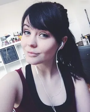 Missglados Dieamelie OnlyFans Leaked Free Thumbnail Picture - #B9QAwck9dg