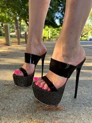 Missheels07 OnlyFans Leaked Free Thumbnail Picture - #5c7kwJtH0t