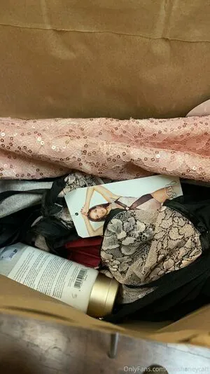 Misshoneycatt OnlyFans Leaked Free Thumbnail Picture - #cVTN3NFgBn
