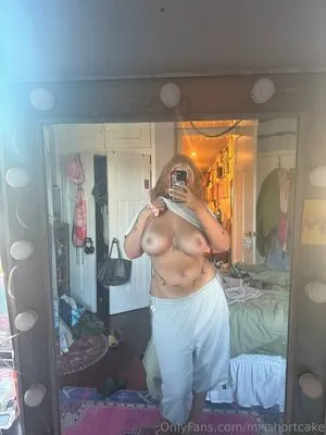 Misshortcake OnlyFans Leaked Free Thumbnail Picture - #aABvvsgQFx